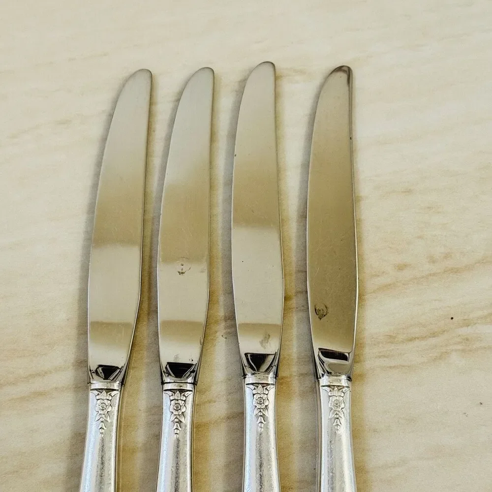 4pc ONEIDA Distinction Silverplate Dinner Knives Hollow HDL Prestige Plate 1951